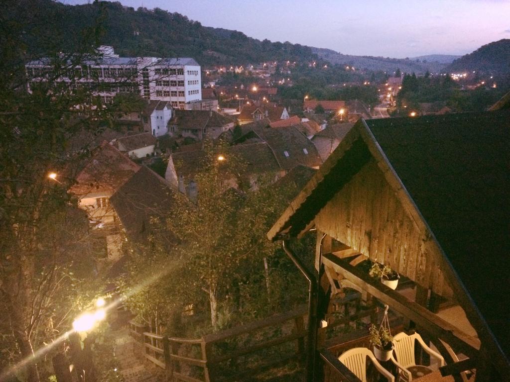 Готель Casa Cu Cerdac Сігішоара Екстер'єр фото